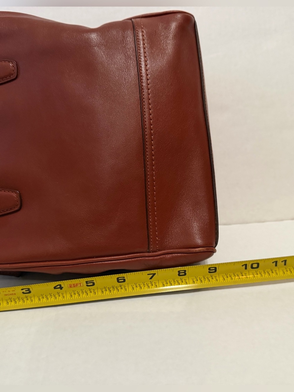 COACH Classic chestnut brown crossbody UEC 9x8x3, top zipper.Strap& 2 handles - Picture 10 of 14